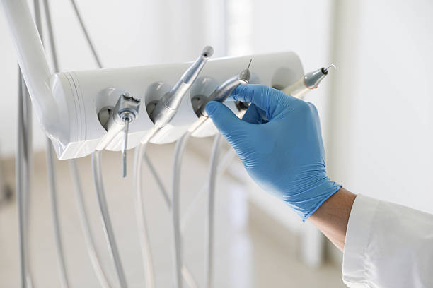 Professional Emergency Dentist technician working in Spring Valley, CA